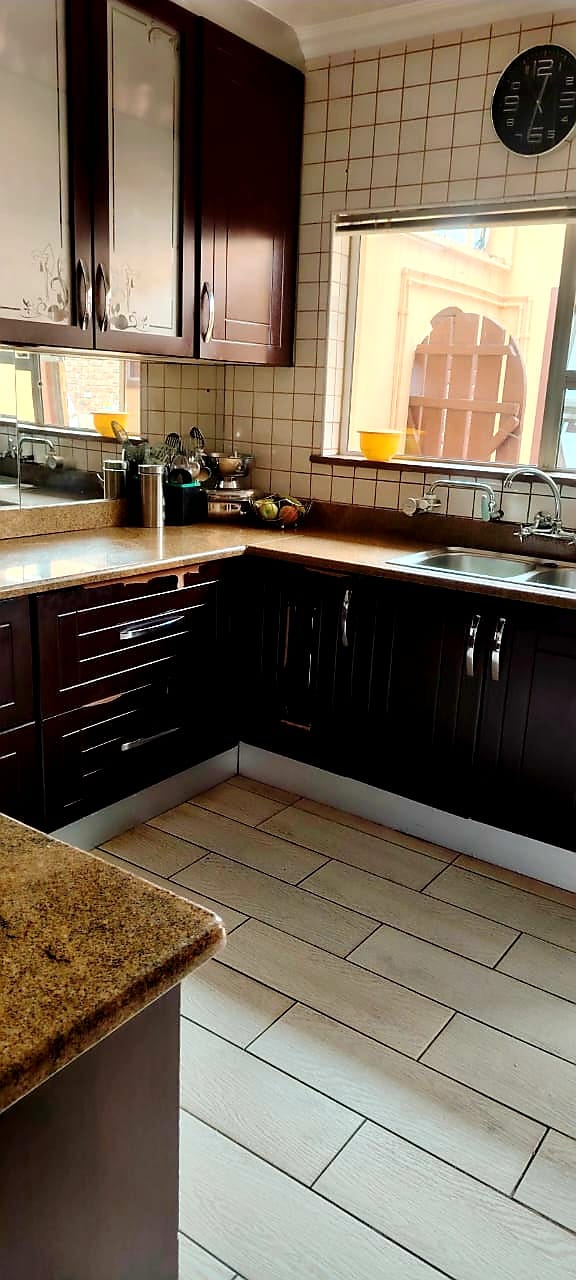 14 Bedroom Property for Sale in Amalinda Eastern Cape